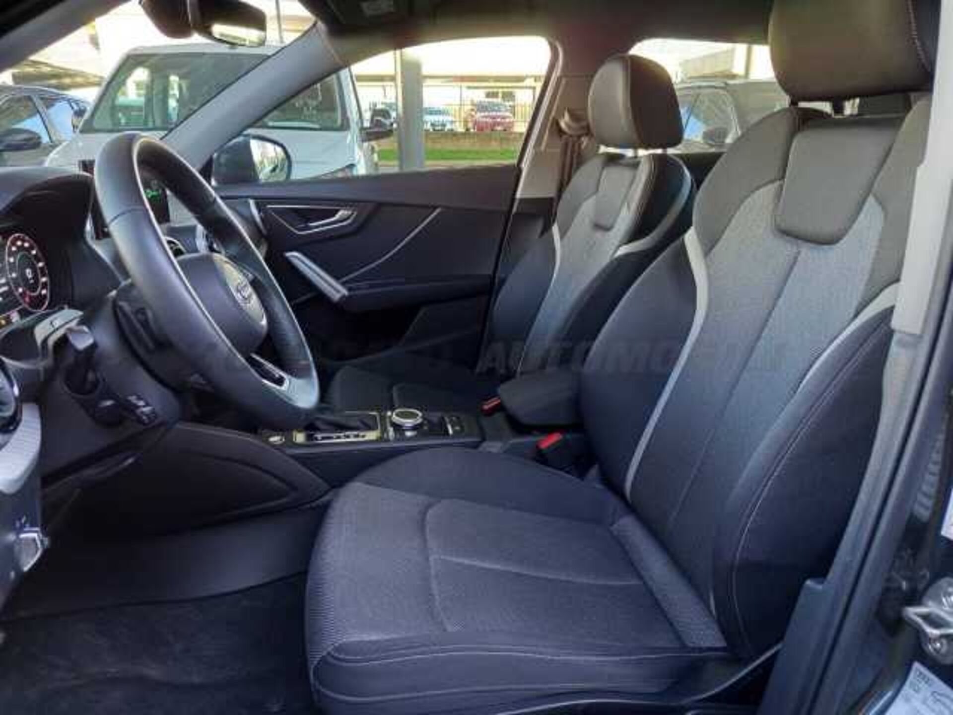 Audi Q2 2.0l - grey