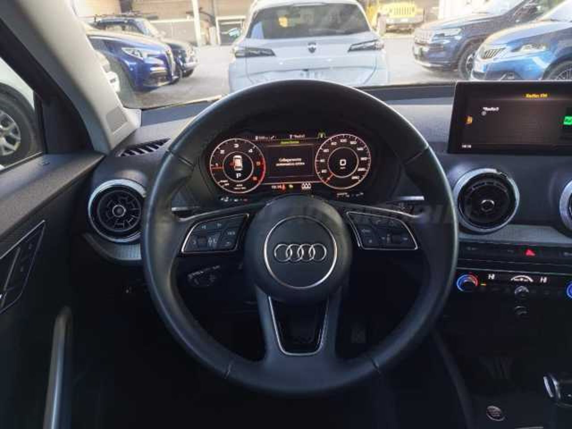 Audi Q2 2.0l - grey