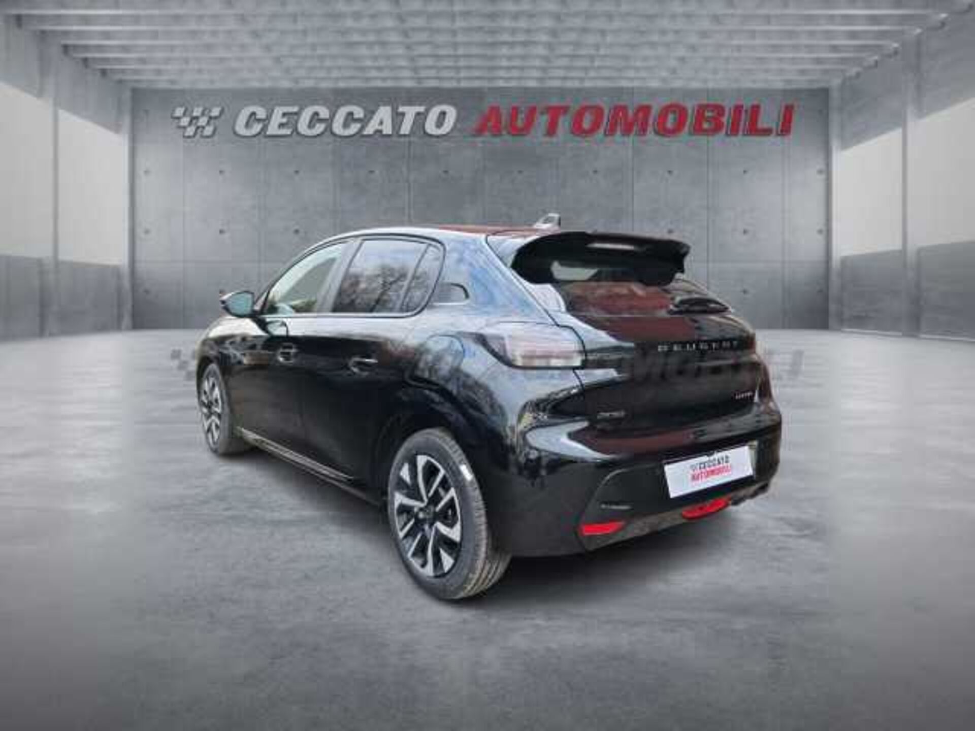 Peugeot 208 1.2l - black