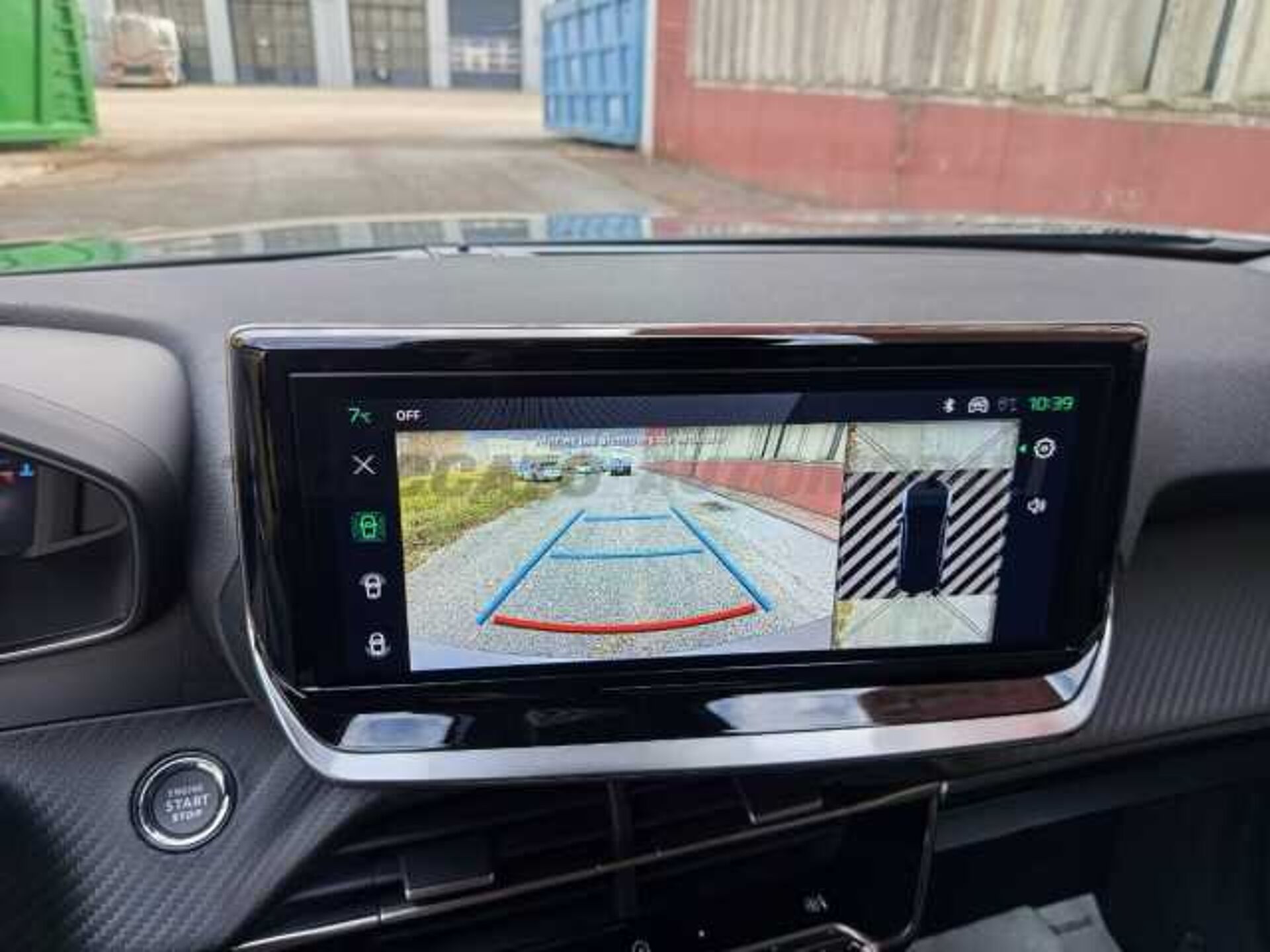 Peugeot 2008 1.2l - grey