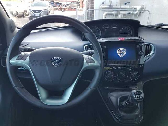 Lancia Ypsilon 1l