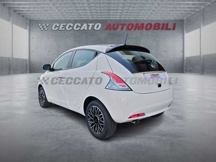 Lancia Ypsilon 1l