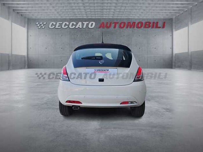 Lancia Ypsilon 1l