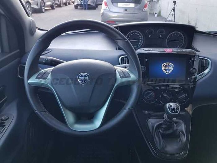 Lancia Ypsilon 1l