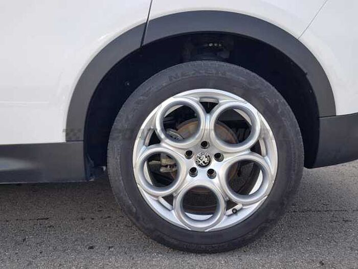 Alfa Romeo Tonale 1.6l