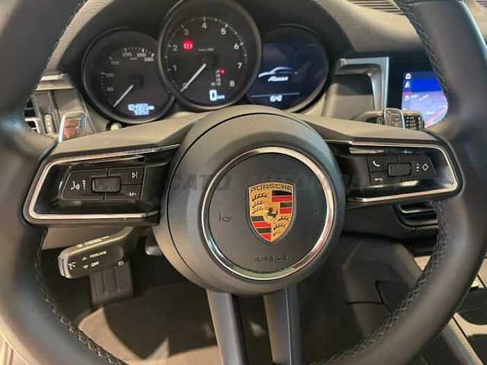 Porsche Macan 2l