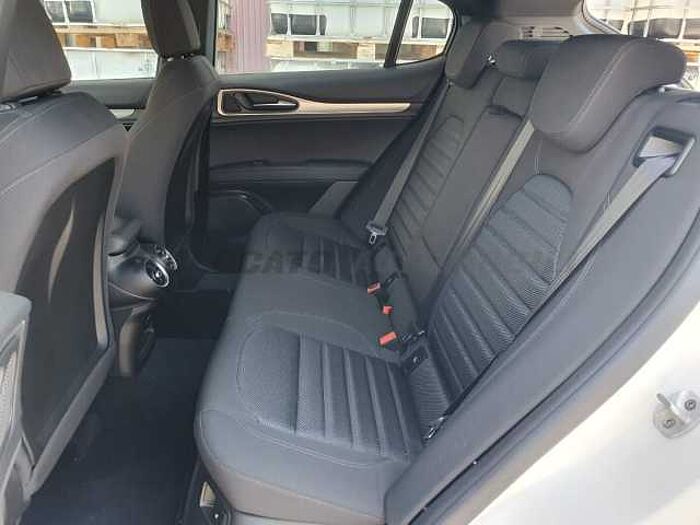 Alfa Romeo Stelvio 2.1l