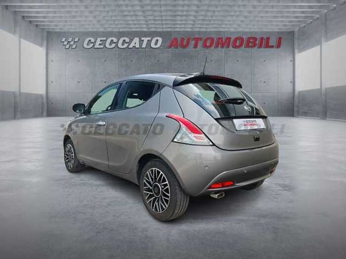 Lancia Ypsilon 1l