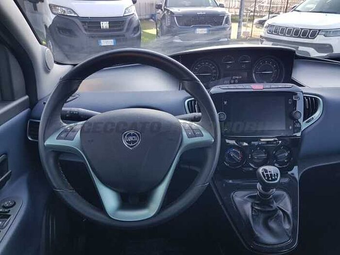Lancia Ypsilon 1l