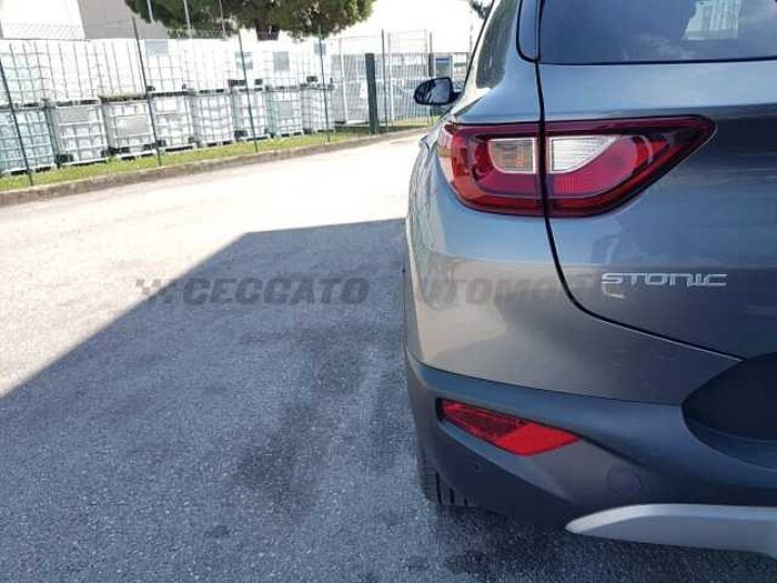 Kia Stonic 1.2l