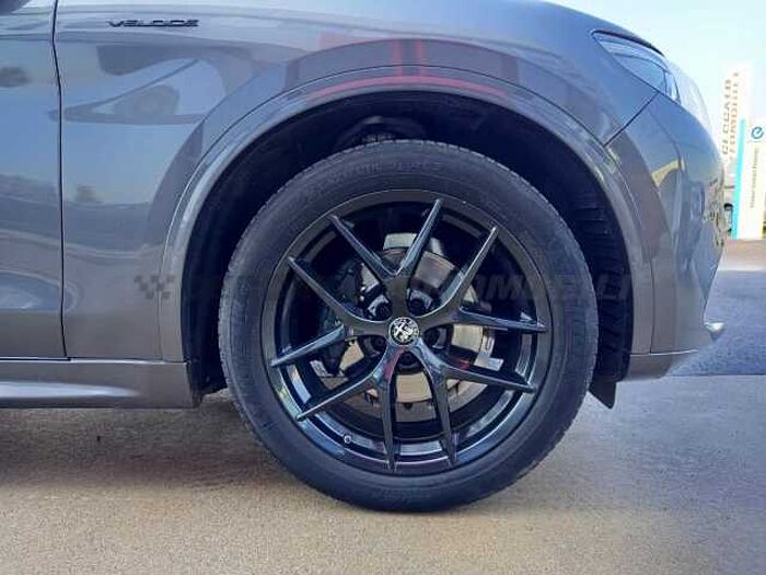 Alfa Romeo Stelvio 2.1l