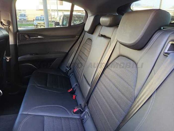 Alfa Romeo Stelvio 2.1l